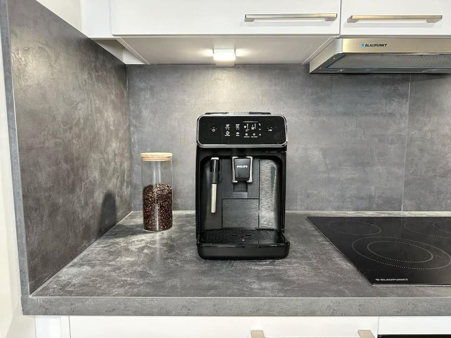 Neu & Schick: Kueche Inkl. Kaffee Apartment Dresden Luaran gambar